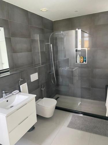 Mendes Guesthouseにあるバスルーム
