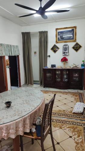 Fotografie z fotogalerie ubytování Pagohhomestay Humaira282 v destinaci Pagoh