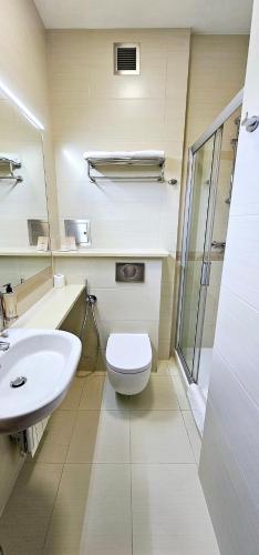 Salle de bains dans l'établissement Centrum Barnabitów
