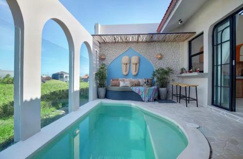 Kolam renang di atau dekat dengan Tranquil Ricefields View Villa