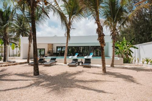 Bassein majutusasutuses The Oasis Residence või selle lähedal