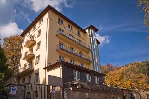 Zdjęcie z galerii obiektu Pensjonat Henryk w mieście Krynica Zdrój