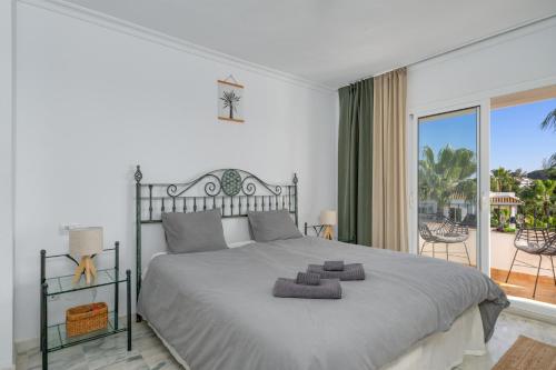 Two bedroom, two bathroom, balcony, pool area, view