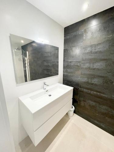 Ένα μπάνιο στο Luxury Haut Standing Vue mer d'exception 360