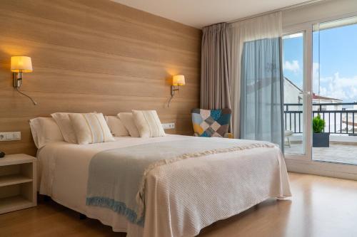 Hostal Menurka photo 2
