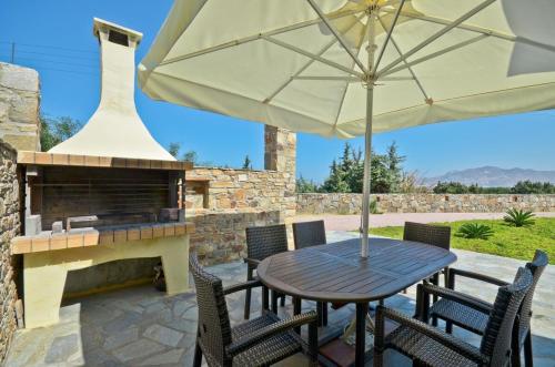 Fabulous Holiday Villa in Naxos Island photo 3