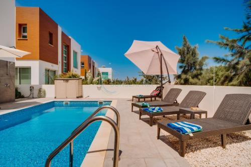 Πισίνα στο ή κοντά στο Alasia 16 - Modern smart villa in tranquil serenity