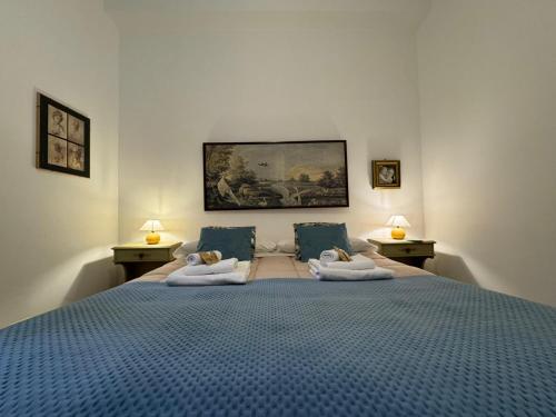 Warm Hideaway in Vibrant Tuscolano