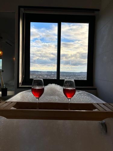 Photo de la galerie de l'établissement L'Évasion d'Albi - Balnéo et Vue, à Albi