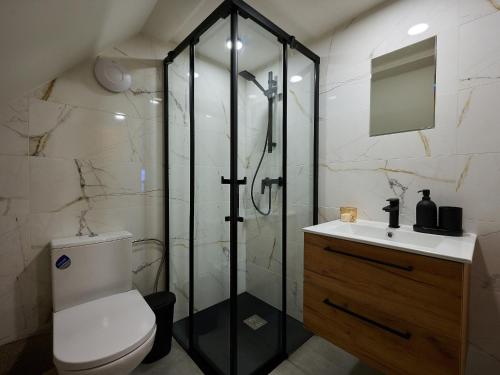Ένα μπάνιο στο Chalet Jizerky Paws & Sauna by Interhome