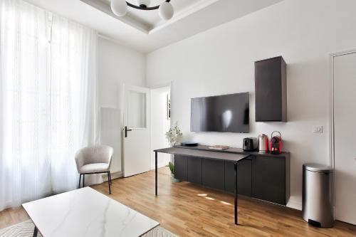 Marais Elegance Suite - Two bedrooms