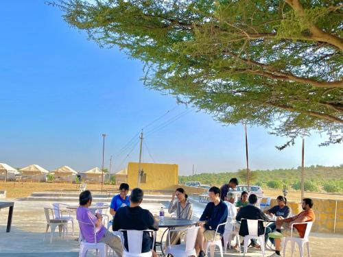 Gasten van Tokyo Desert Camp