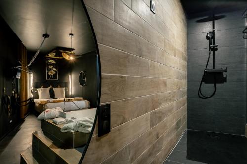 Ảnh trong thư viện ảnh của La Clé - Studi Osé - Clim - Baignoire à Bulles - Wifi ở Toulon