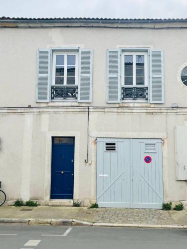 Photo de la galerie de l'établissement L Atelier - Joli T3 Refait a Neuf Wifi Garage, à La Rochelle