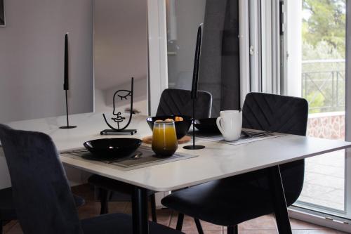 Fotografie z fotogalerie ubytování EMVI APARTMENTS VI near airport v destinaci Vravrona