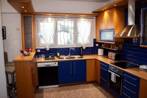 Kuchyň nebo kuchyňský kout v ubytování EMVI APARTMENTS VI near airport
