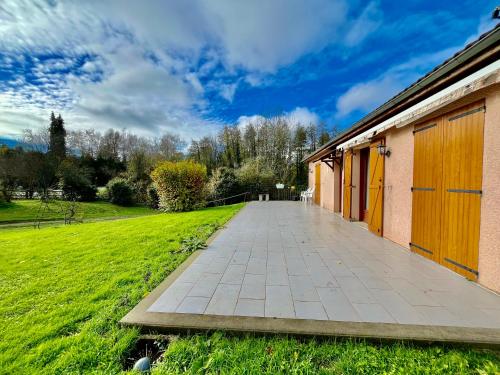 Zahrada ubytování Maison lumineuse Route de Boisseuil- DABNB