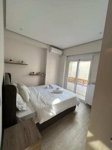 Stylish Condo Nearby Acropolis & Metro