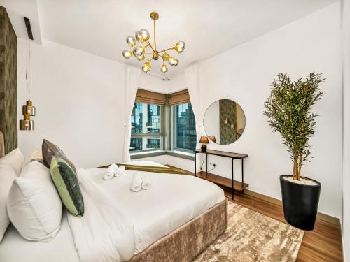 Royal Vista - Luxury 3BR Apartment at 29 Boulevard Tower - Downtown photo 2