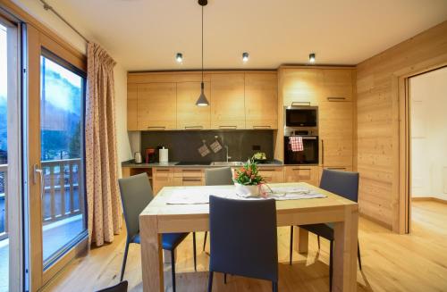 Foto dalla galleria di Apartments Alla Caminada ad Alleghe