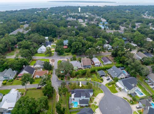 an overhead view of a residential neighborhood with houses at Hook, Wine & Sinker - 20 Couper Place in Mallory Park