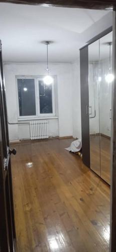 Деревянный ретро уголок