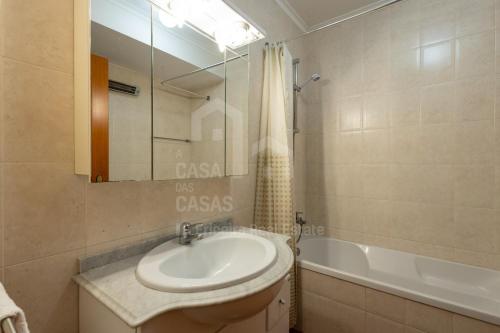 Et badeværelse på Kiko's House by ACasaDasCasas