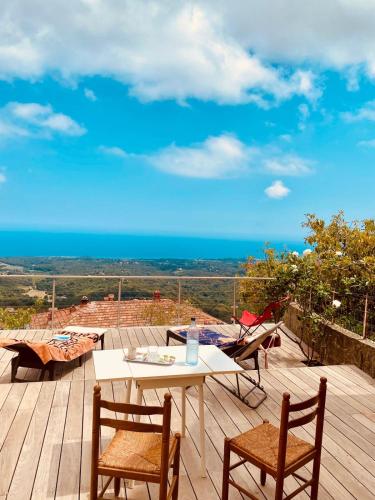 Villa tout confort, vue mer exceptionnelle, à Cervione