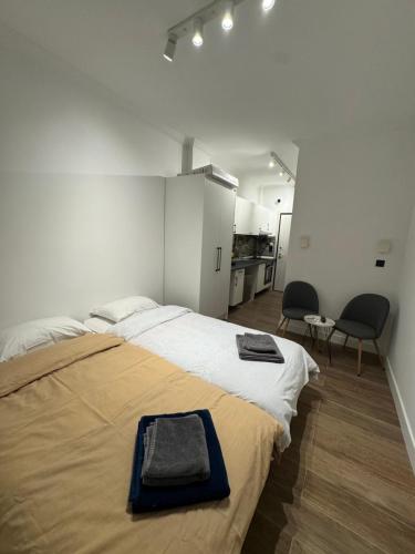Saloni studio