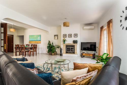 Casa Sol a Sol - Villa with Swimming Pool by Lisbeyond