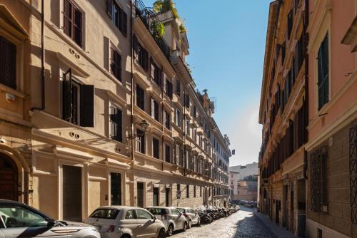 The Mirror Suite next to Spanish Steps