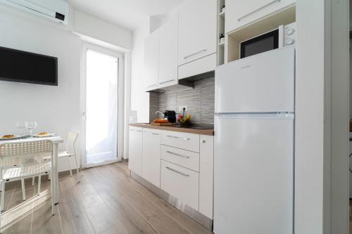 Modern Flat 10 minutes Duomo