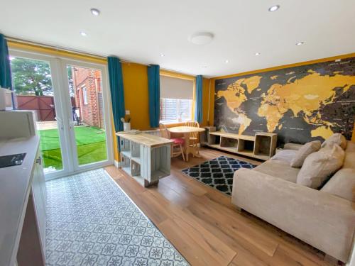 Φωτογραφία από το άλμπουμ του Cosy Hideaway - Home from Home σε Longham