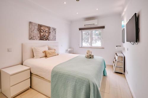 Apartment Monaco mit Pool