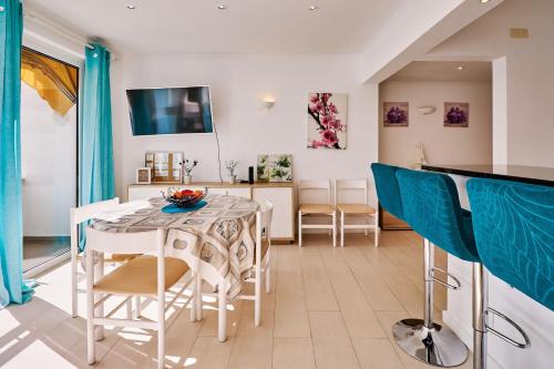 Apartment Monaco mit Pool