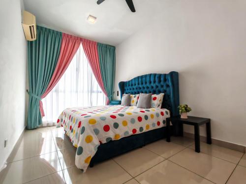 Postel nebo postele na pokoji v ubytování Near MMHE - 3 Bedrooms Homestay Meridin Bayvue Pasir Gudang
