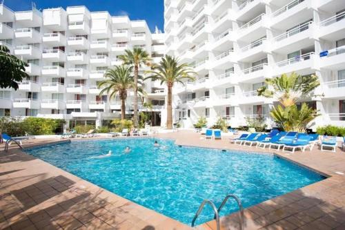Las Americas Ponderosa apartment