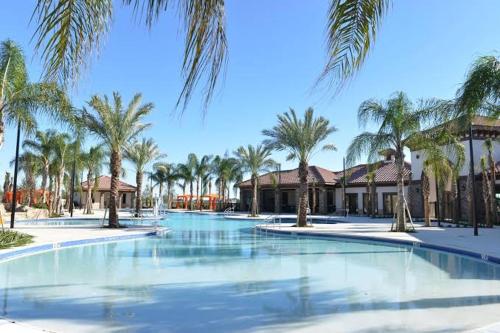 Beautiful 6 Bedroom 5 bath Villa with a pool-320 photo 15