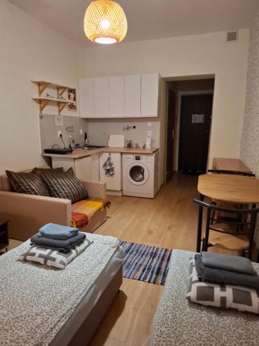 Afbeelding uit fotogalerij van Night Host Krakowska 3 przy Rynku free parking in Bytom