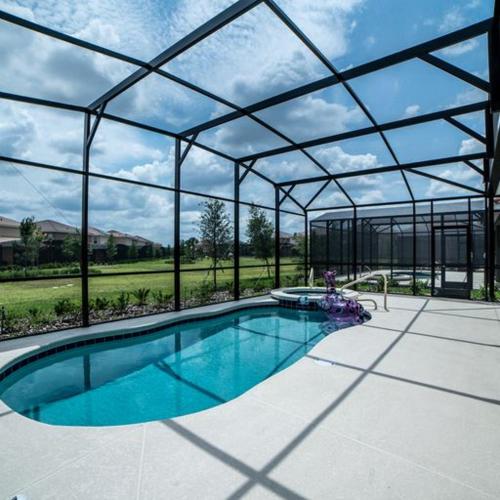Beautiful 6 Bedroom 5 bath Villa with a pool-320 photo 29