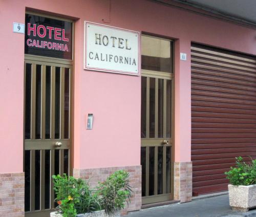 Gallery image of Hotel California in Milazzo