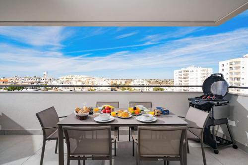 ReiRica Luxury 2 bedrooms Near Beach and Old Town