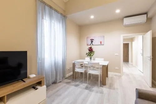 Bianca - Roby - Paolo Apartments by Mamo Florence photo 6