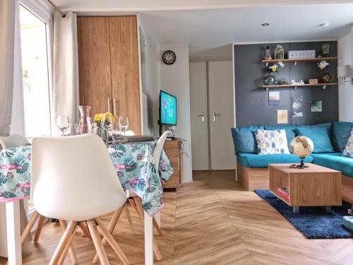 Photo de la galerie de l'établissement Charmant Tiny Home- Siblu la carabasse - Vias Plage, à Vias