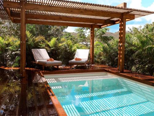Appartement avec Piscine Privée et Vue Jardin - FR-1-734-68