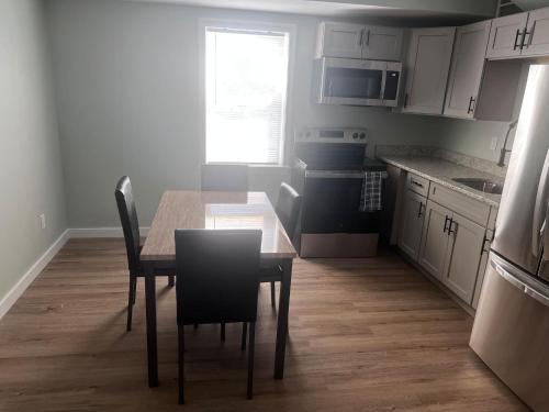 Η κουζίνα ή μικρή κουζίνα στο Almira Properties Apartments