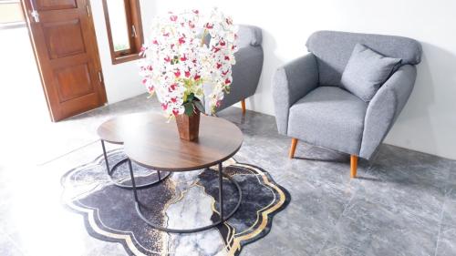 Ruang duduk di Villa puncak Terang