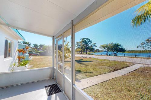 Gallery image of Sunset Lake House in Lake Worth