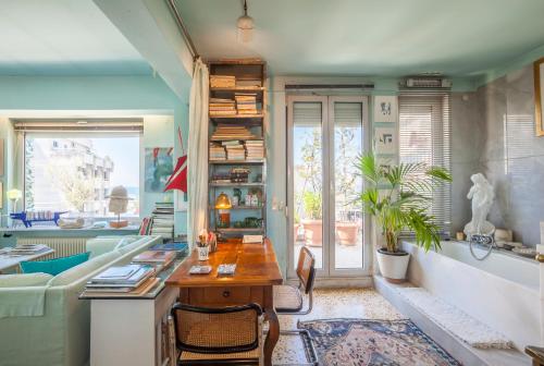 Urban Dream-Away Loft - Down Town