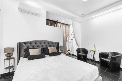 Modern Studio Apartment Noyan